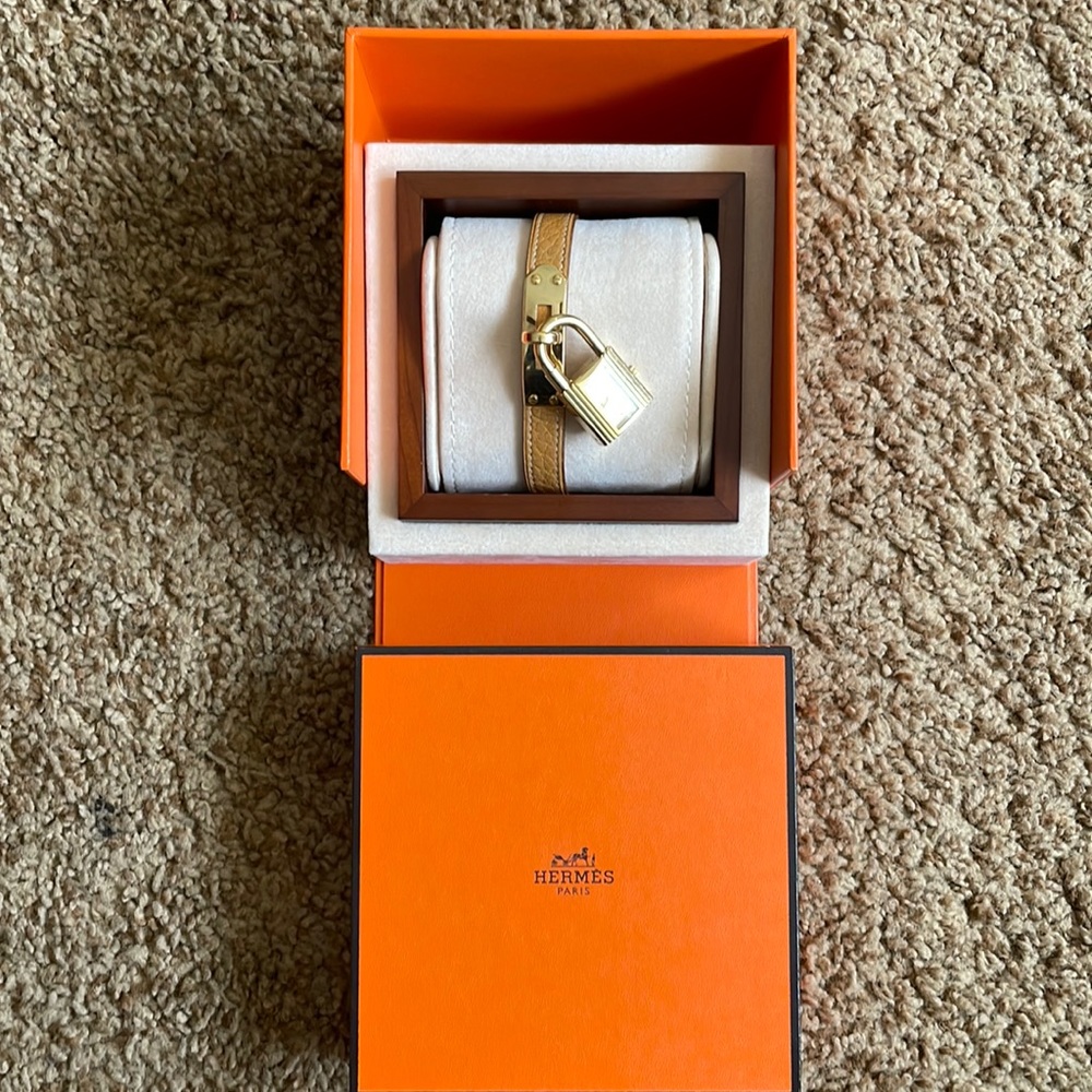 kelly watch (Hermes)